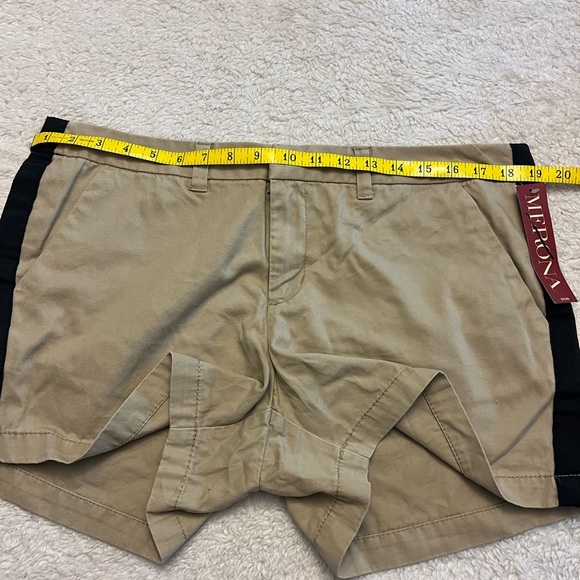 NWT Merona Khaki Short w/ Stripe Detail - Picture 4 of 5